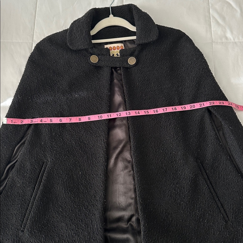 Black Cape Coat - Picture 6 of 7